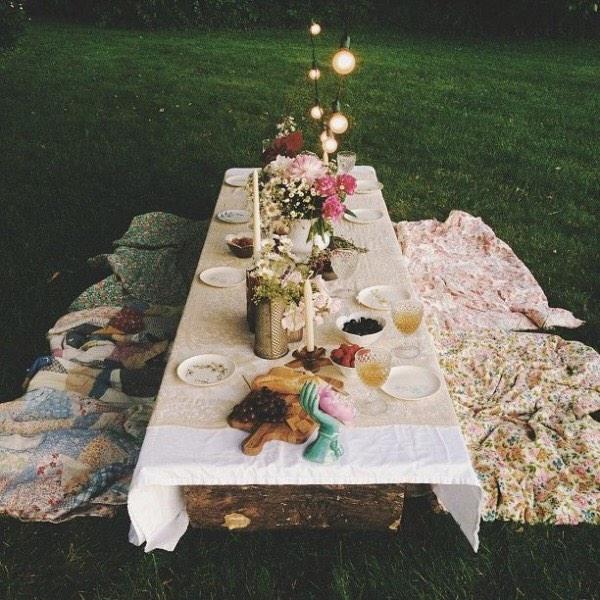 {Win} Tix to the next <a href="/mysterypicnics/">Mystery Picnics</a> #AVintageAffair valued at R800. RT to enter. Deets here: brandslut.co.za