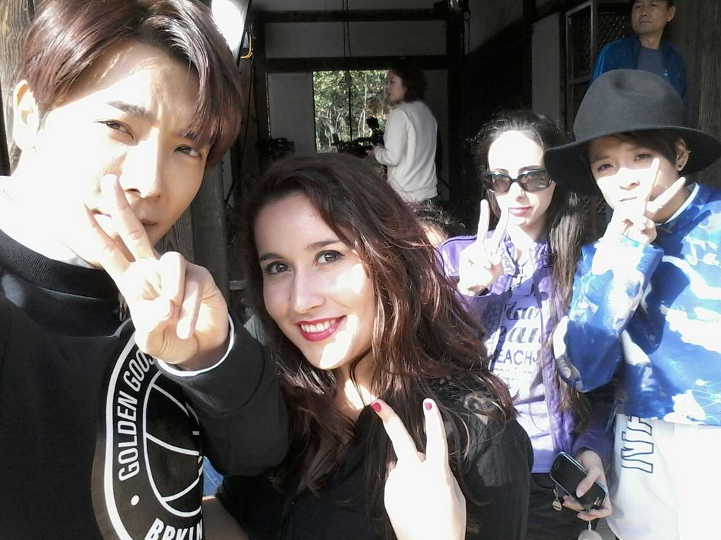 [PHOTO] 141011 Amber with Super Junior from marily0794's Twitter