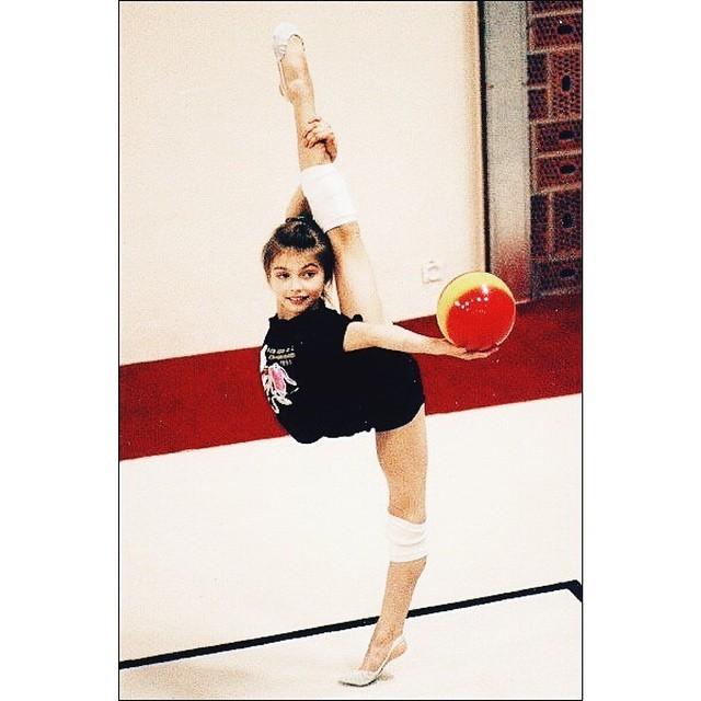 алина кабаева 2023. благотворительный фонд алины кабаевой 2012. дети гимнастки кабаевой. алина кабаева в молодости. художественная гимнастика кабаева.