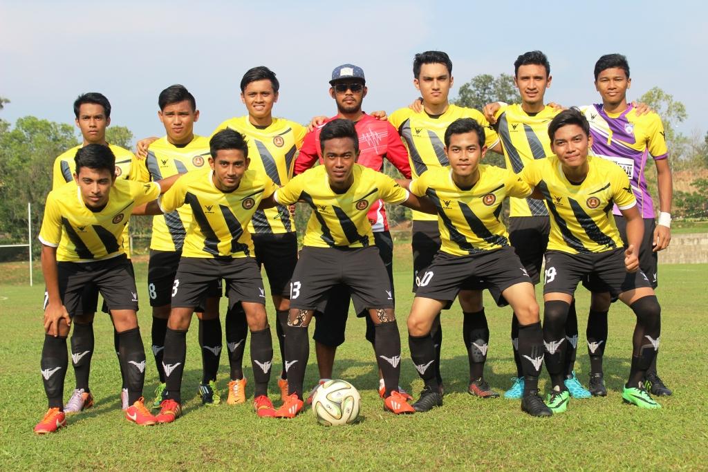 sukan_uitmperak's tweet photo. awak kat mana..awak awak kat mana.. @amierulfaiz7 @ShahreenNizam 
#karisma2014 http://t.co/DsonMn9Yxv