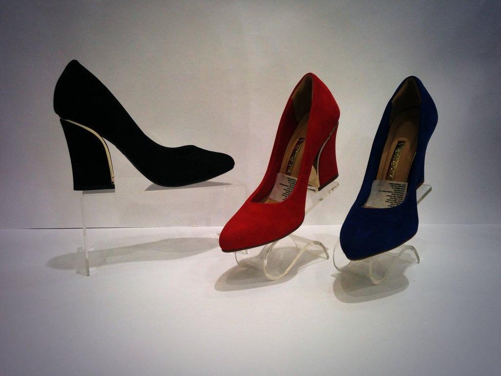 Dipiur's tweet photo. Nueva Colección!! Zapatos y Carteras para toda ocasión http://t.co/ot38vlPCgc