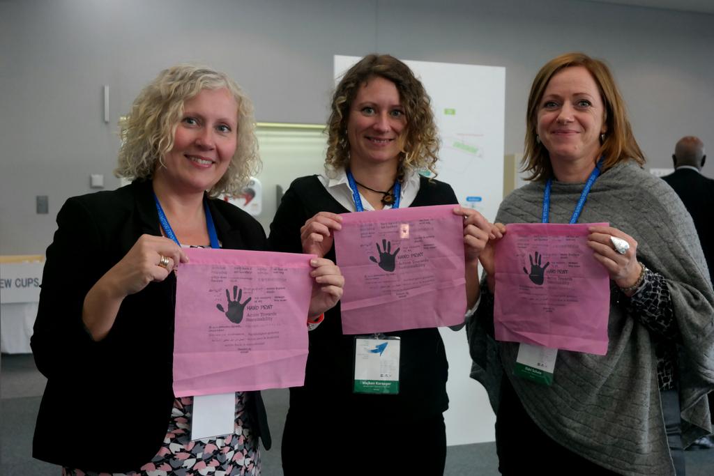 Mykn75's tweet photo. Handprint from the Sustainable Backpack #UNESCO #ESD http://t.co/AAtoIkZEp3