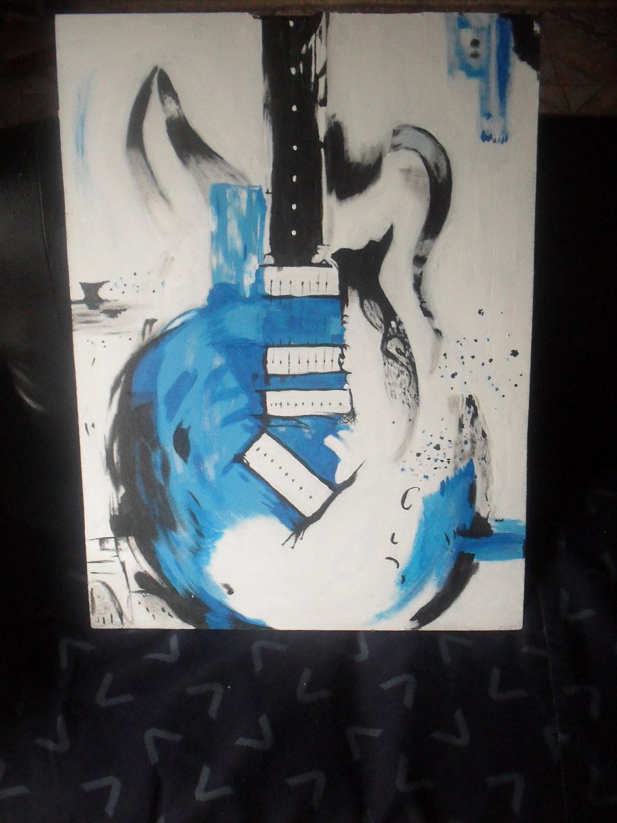 FlavaFlava's tweet photo. Best work goes last, but this is not my last work, In that case check out some best art every now and again.#music... http://t.co/iOMPV4T0Cc