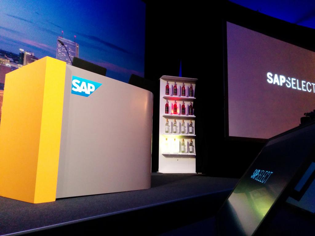 hansamann's tweet image. Preps done for #sapselect.#hybrislabs