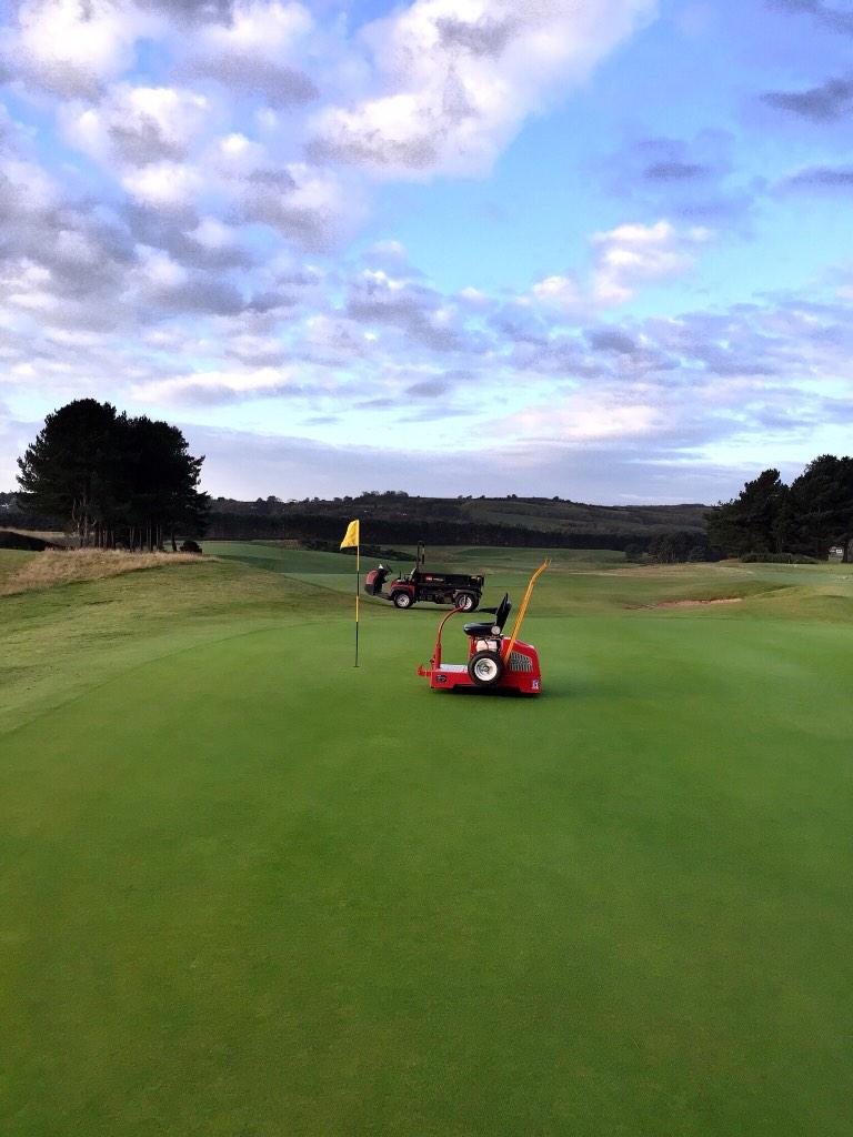 Delamere_Greens's tweet photo. Medal today greens smooth, firm and running just over 11ft #greenkeeping http://t.co/n7lU9Aky5m