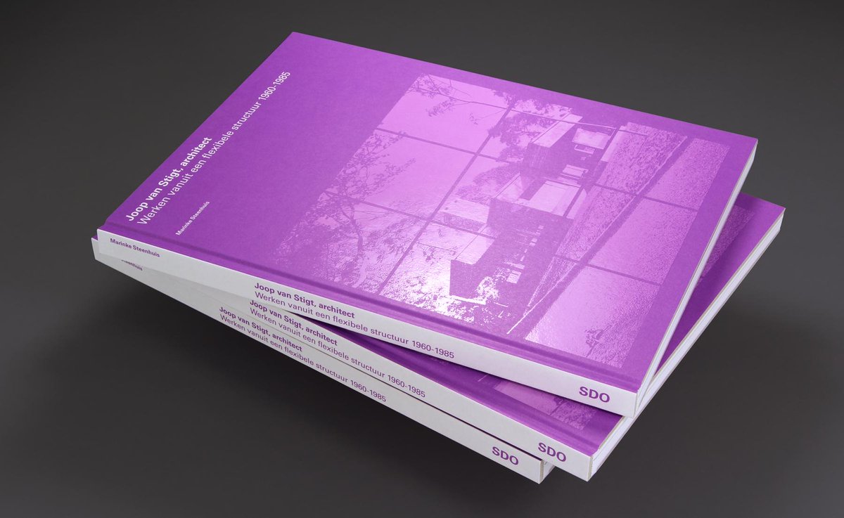 DrukkerijZwaan's tweet photo. Een monografie over architect Joop van Stigt. Bekijk: http://t.co/U8WQcCteLJ #architecture #paars #bindwerk http://t.co/nfyQIZ3Slk