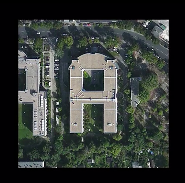 Izveidots jauns fonts Aerial Bold no ēku satelīt foto.
kck.st/1nqjaOk

Un kā izskatās tava māja no kosmosa?!