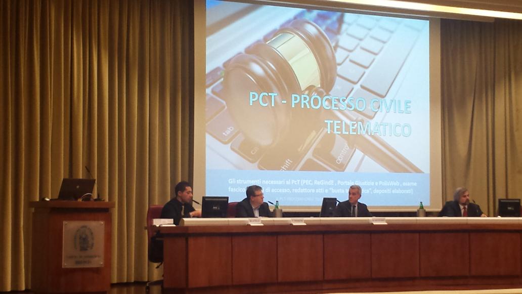 You_go77's tweet photo. #PCT @ORD_ING_BS Intervento del collega Michele Vitiello, Commissione Forense. @RecuperoDatiBS @2ppaul @marcobela http://t.co/U2NNfc7yFv