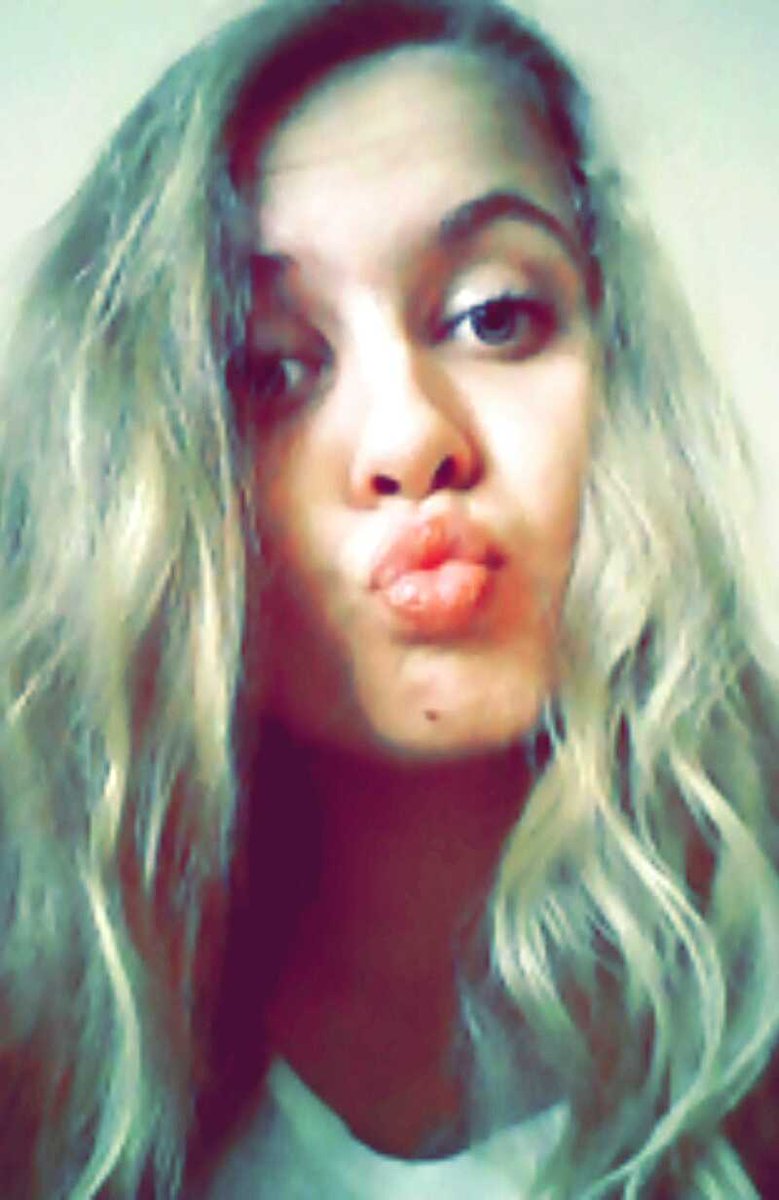 MonikaStopyra's tweet photo. No i w końcu od pewnego słońca wschodu. Uśmiechasz się i mówisz: Don't worry be happy i do przodu. ;* http://t.co/0eaCneYoKJ