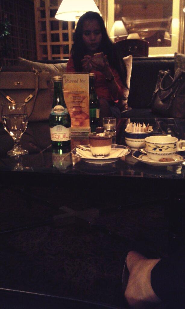 Late meeting at Hotel Mulia  schmap.it/2aAGqe?a (via <a href="/ririn_chunce/">ririn</a>)