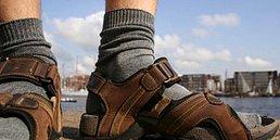 Kadınların Tahammül Sınırlarını Zorlayan 14 Erkek Kıyafeti bit.ly/1zhlpoD