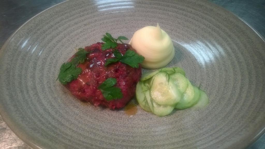 Tämän viikon kotiruoka vaihtoehto. Lindströmin pihvi #ravintola gösta