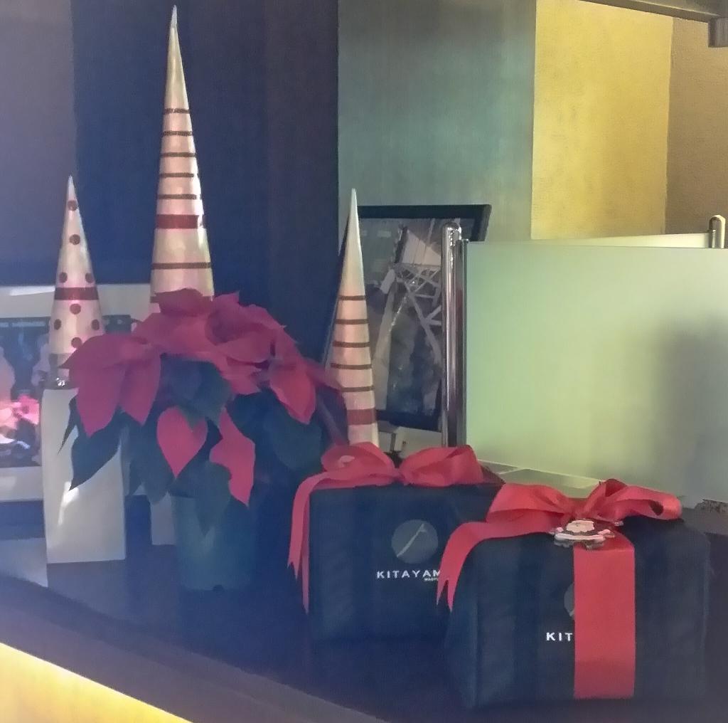KitayamaBeef's tweet photo. Its beginning to look a lot like Christmas at the Kitayama Meat Shop 🎄🎄🎄 http://t.co/obRscdXTIx