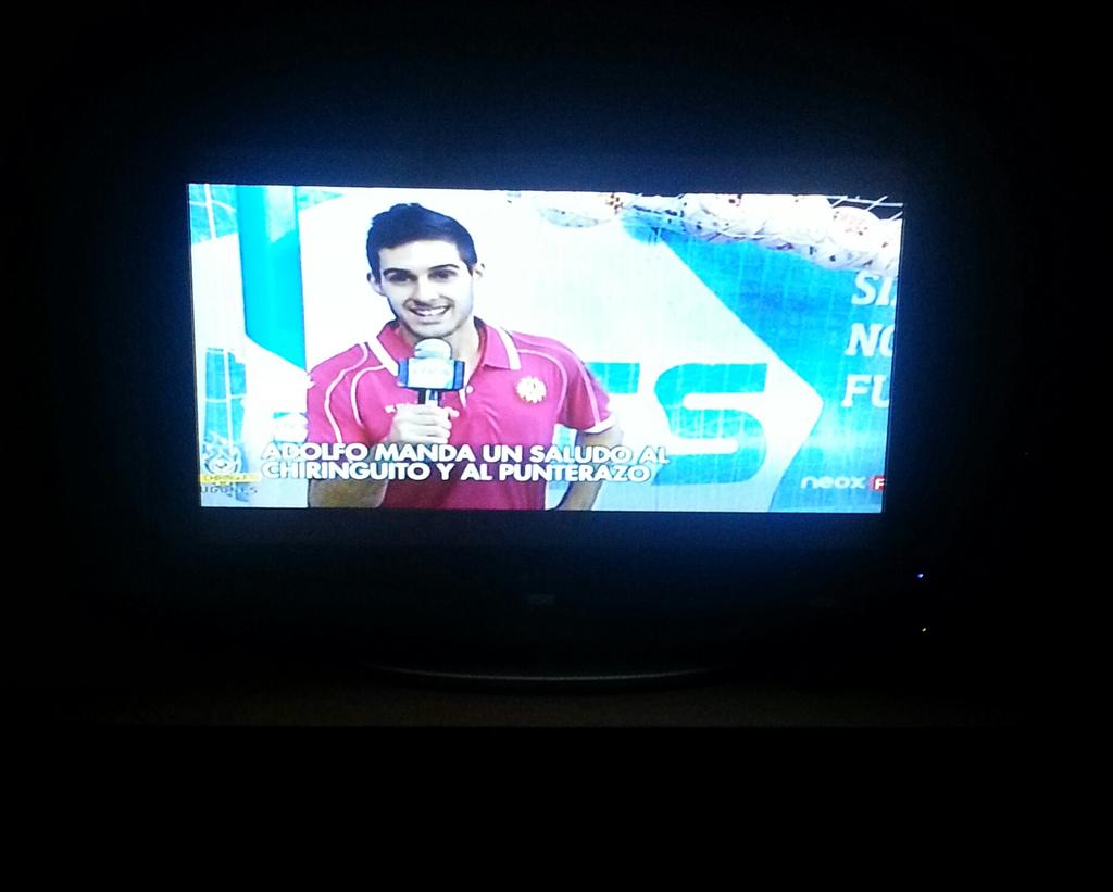 jony_buyin's tweet photo. Que crack este tio!! 6 temporadas en la élite, y lo que le queda.. @Adolfitoo7 en @elchiringuitotv .Un abrazo amigo! http://t.co/DRjjDF8gzx