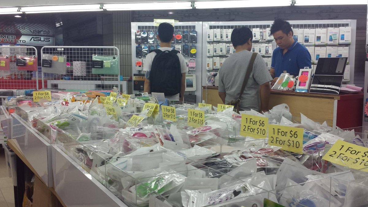 telltp's tweet image. Tonight on #tellTP: Gabriel Kang, who raised funds for scammed tourist, CASE and #SimLim reps &amp;amp; a legal expert.