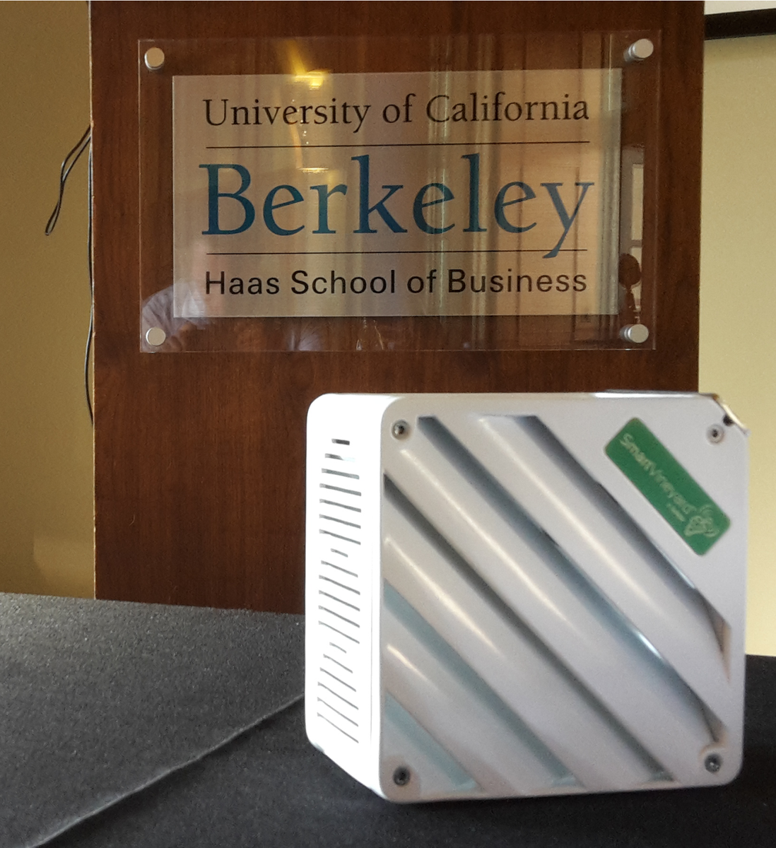 #Viticulture #innovation rocks Silicon Valley <a href="/Intel/">Intel</a> Challenge Finals. More at our website: smartvineyard.com/viticulture-in…