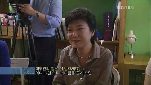 tongilsun's tweet photo. 분발하라, 개그맨들! http://t.co/8wddZhvhWD