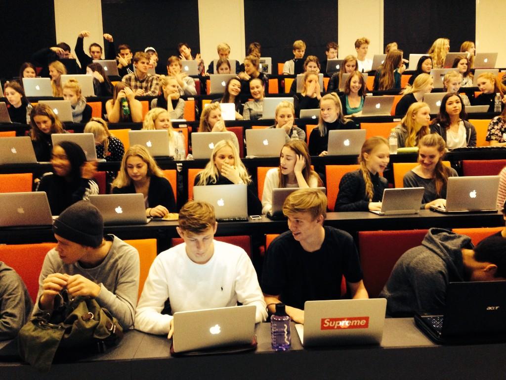 Mattias Tesfaye tweet media