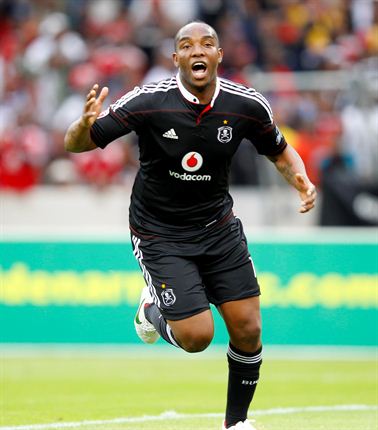 Happy birthday my numbr 1 striker Benni McCarthy i wsh u many more years 