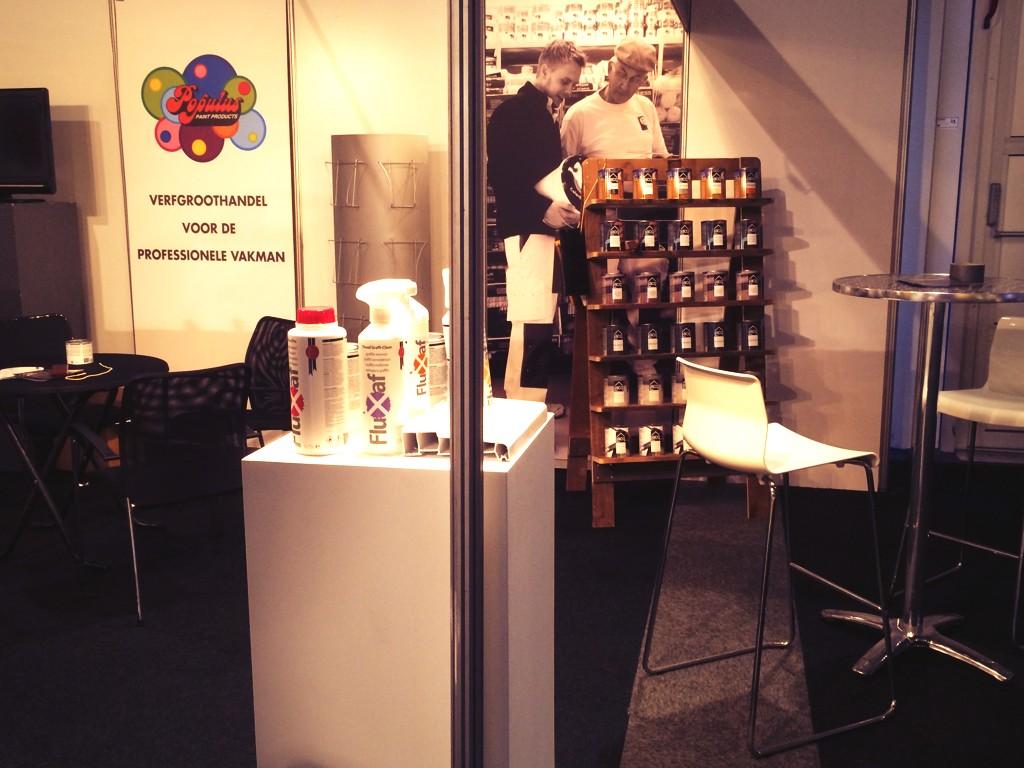 lacq_fluxaf's tweet photo. Dag 2 op de @SGA_EH  in Gorinchem met @PopulusPaint #afbijt #reinigers #jachtlak #natuleum #energol #Lacq #schilders http://t.co/RklZBDTRP5