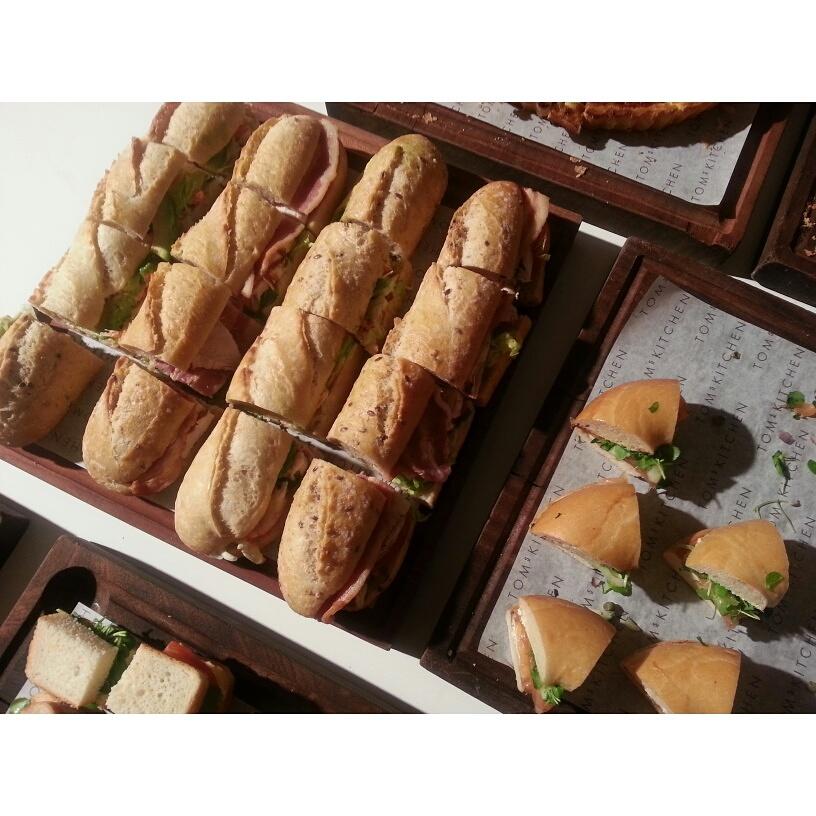 sciencemagicinc's tweet photo. Time for lunch from @TomsKitchens at the #SS15TCS Brand Showcase http://t.co/eJu547hBjD