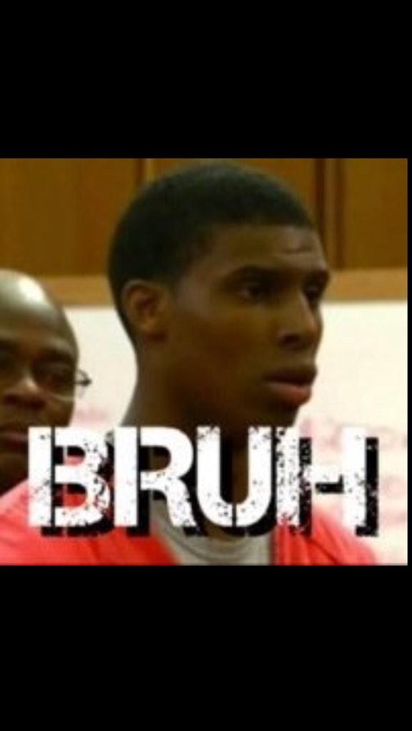 NotRappers's tweet image. When IceJJFish said "When I see that red light all I know is go..." 😱