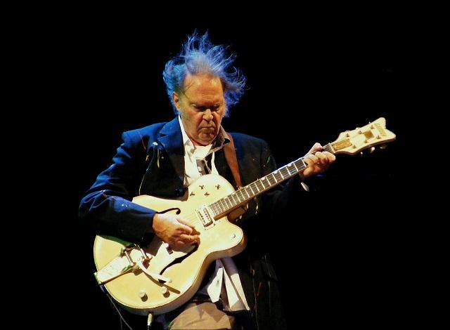       Happy birthday to Neil Young :) 