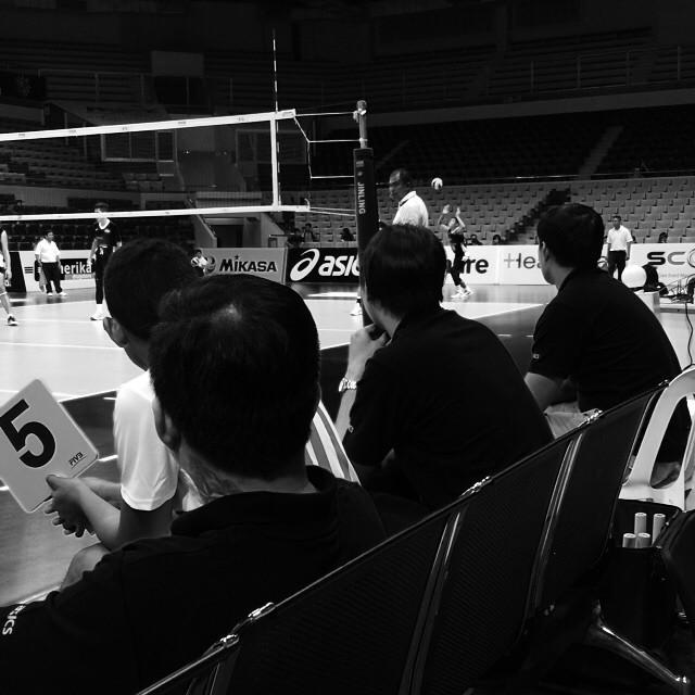 ShakeysLeague's tweet photo. via @tvmsystema's IG:The coaches. #PSLGrandPrix #TVMBenchSystema #volleyball #SystemaPH @BenchTM #Asics #sports #... http://t.co/9HOrSiG0vK