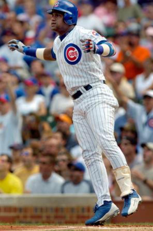 Marino_Pepen's tweet photo. #UnDíaComoHoy [1968] Nace Sammy Sosa, octavo en la lista de HRs (609) de todos los tiempos #MLB. #OrgulloDominicano http://t.co/1cBzObZyth