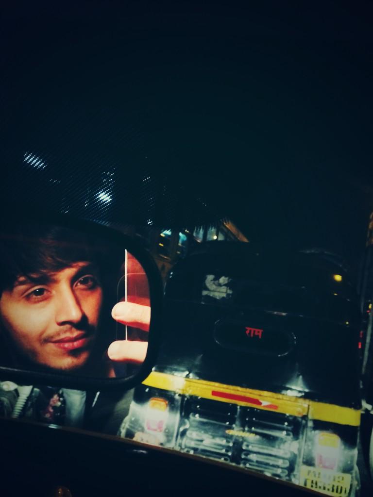8paramsingh's tweet photo. Show abhi baaki hai chill guys http://t.co/C8R798OoYY