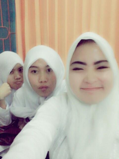 tyyull's tweet photo. Temen ngampuss~ http://t.co/45gnXR60YU
