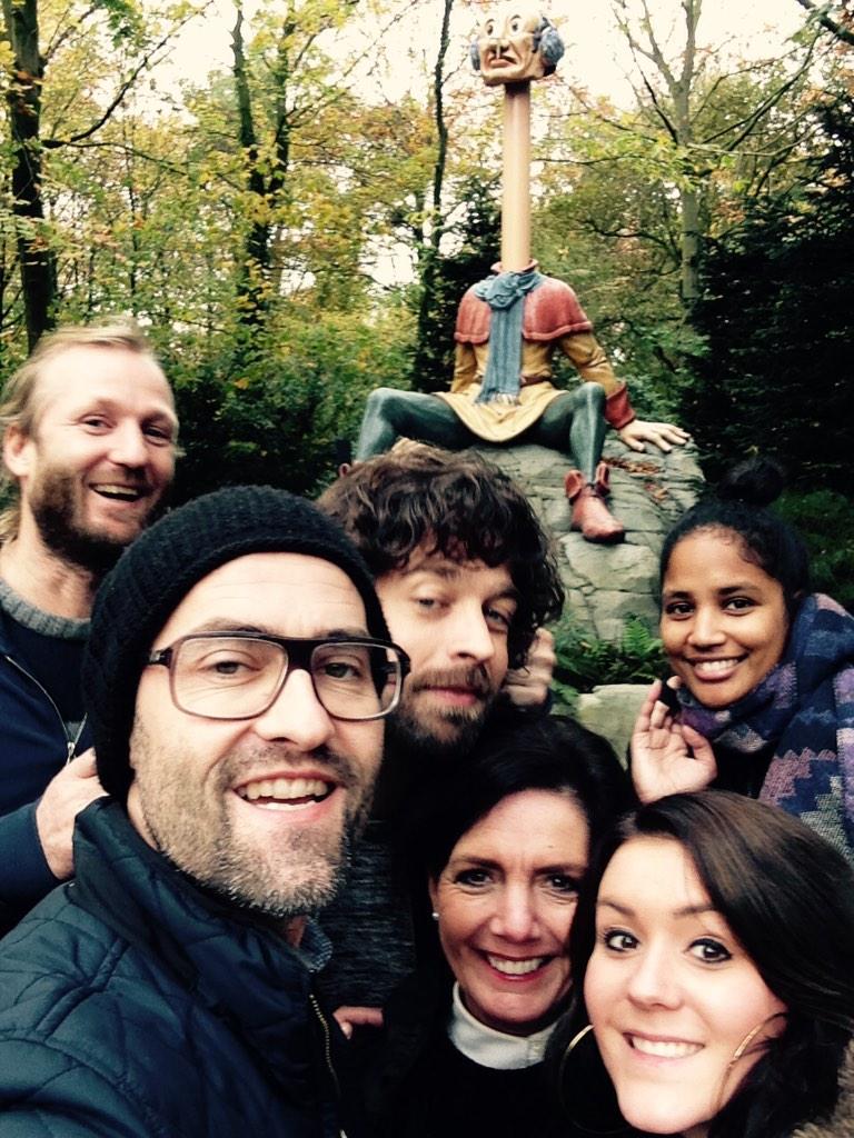 Fancyfarmers's tweet photo. Fancyfarmers team gelooft in sprookjes @Efteling http://t.co/QyjLdIQq84