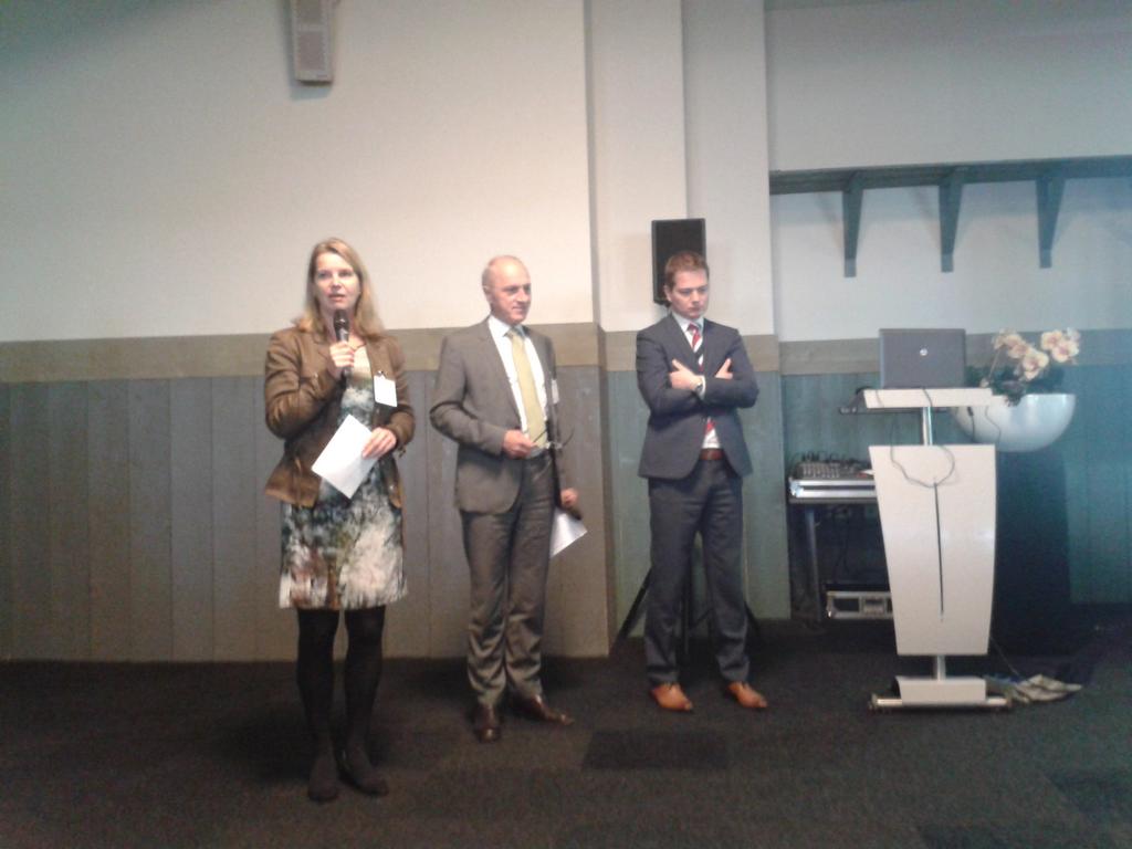 BusTech2014's tweet image. Paneldiscussie: Maximale Emissiereductie @ad_toet @Min_IenM en VDL Bus &amp;amp; Coach Nederland #bustech