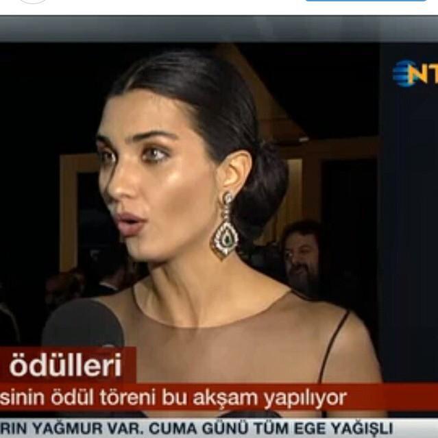 GQ ödül gecesinden!  
New now!
#TubaBüyüküstün <a href="/TubaBustun/">Tuba Buyukustun</a> @Tubageofans <a href="/tubagreece/">Tuba Büyüküstün Gr</a>
<a href="/glmekkoculu/">T.C Handan Koculu</a> <a href="/ssbustun/">Serdar Büyüküstün</a>