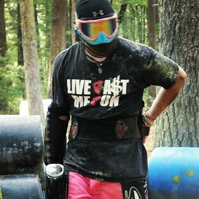 GotchaChihuahua's tweet image. #paintball #jtusa #jtflex #famous #livefastdiefun  #underarmor #pinkpants