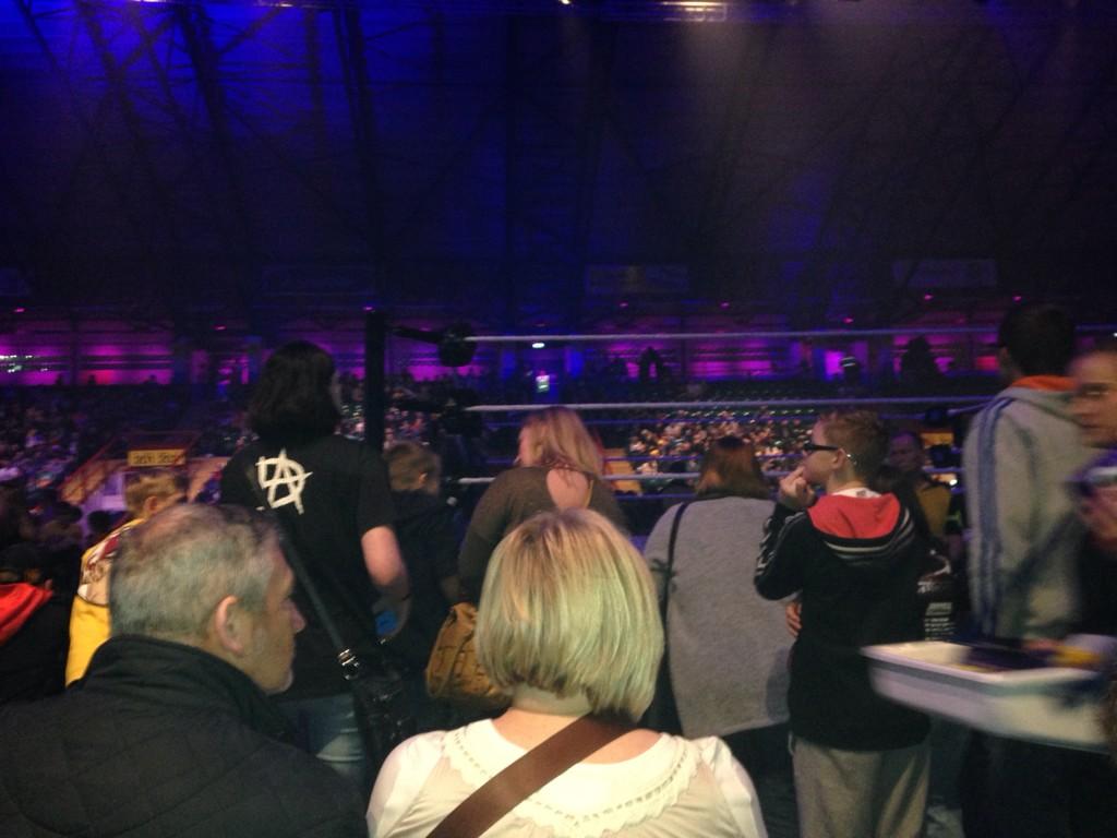 mallyhay90's tweet photo. @DJ_Crazylegs #WWENewcastle http://t.co/jZ9Mxi2yyR