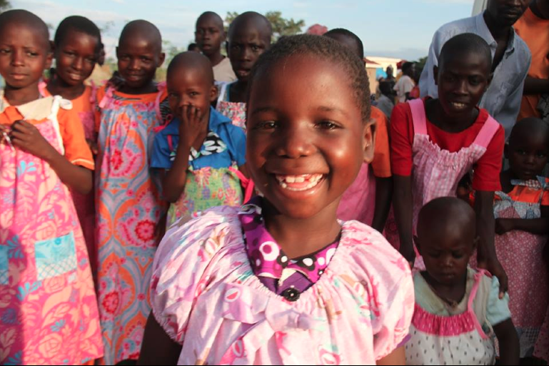 Water4KidsInt's tweet photo. #Joy Dress a Girl at the Well with #W4KI http://t.co/7DUTmaD4dq http://t.co/DxsusZyyaR