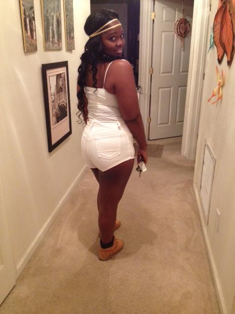 Pretty_BlkBone's tweet photo. I rock that all white when I'm feeling Godly http://t.co/ImSPef6suK