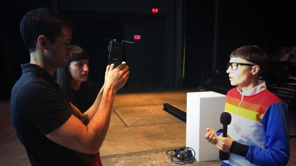 Infopresse's tweet photo. Moment "entrevue" avec @matalicrasset par @JulieBuchinger. #RDVdesign http://t.co/MxY6LcZOnj