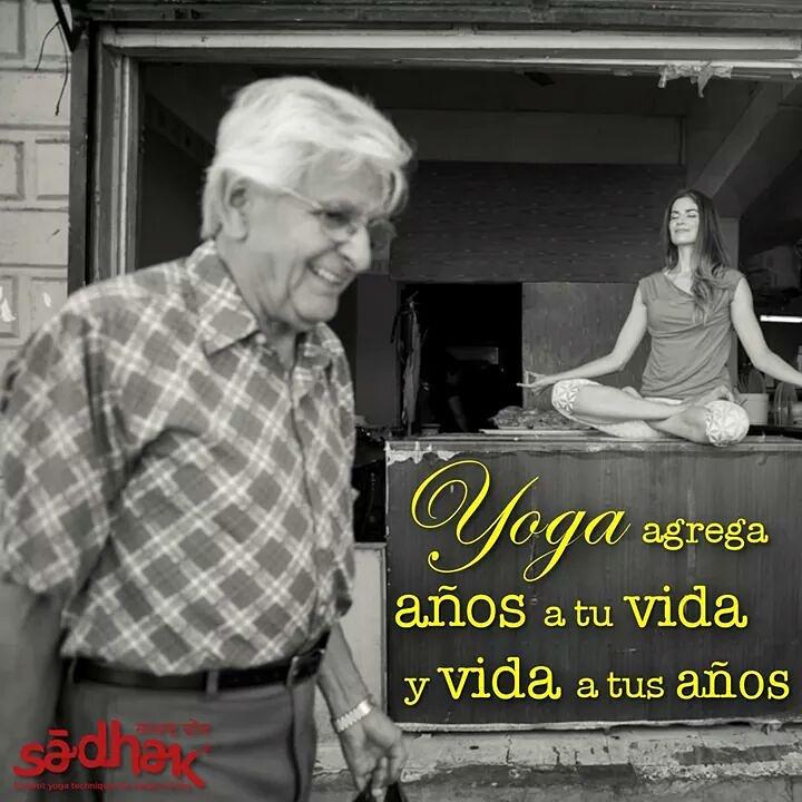 SadhakYoga's tweet photo. #yoga agrega años a tu vida y vida a tus años #namaste #sadhakyoga #yogaenmonterrey #yogaenmexico http://t.co/gKlof2oUCk