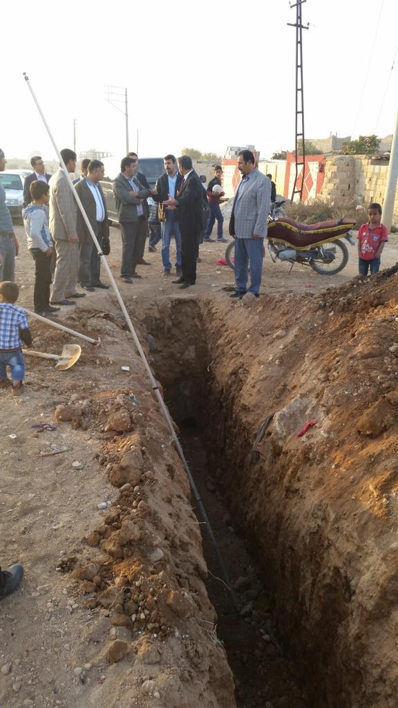 halil7763's tweet photo. Akçakale ilçemizde ŞUSKİ çalışmaları http://t.co/FGZ2v28jr9