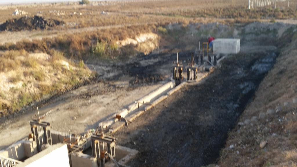 halil7763's tweet photo. Akçakale ilçemizde ŞUSKİ çalışmaları http://t.co/FGZ2v28jr9