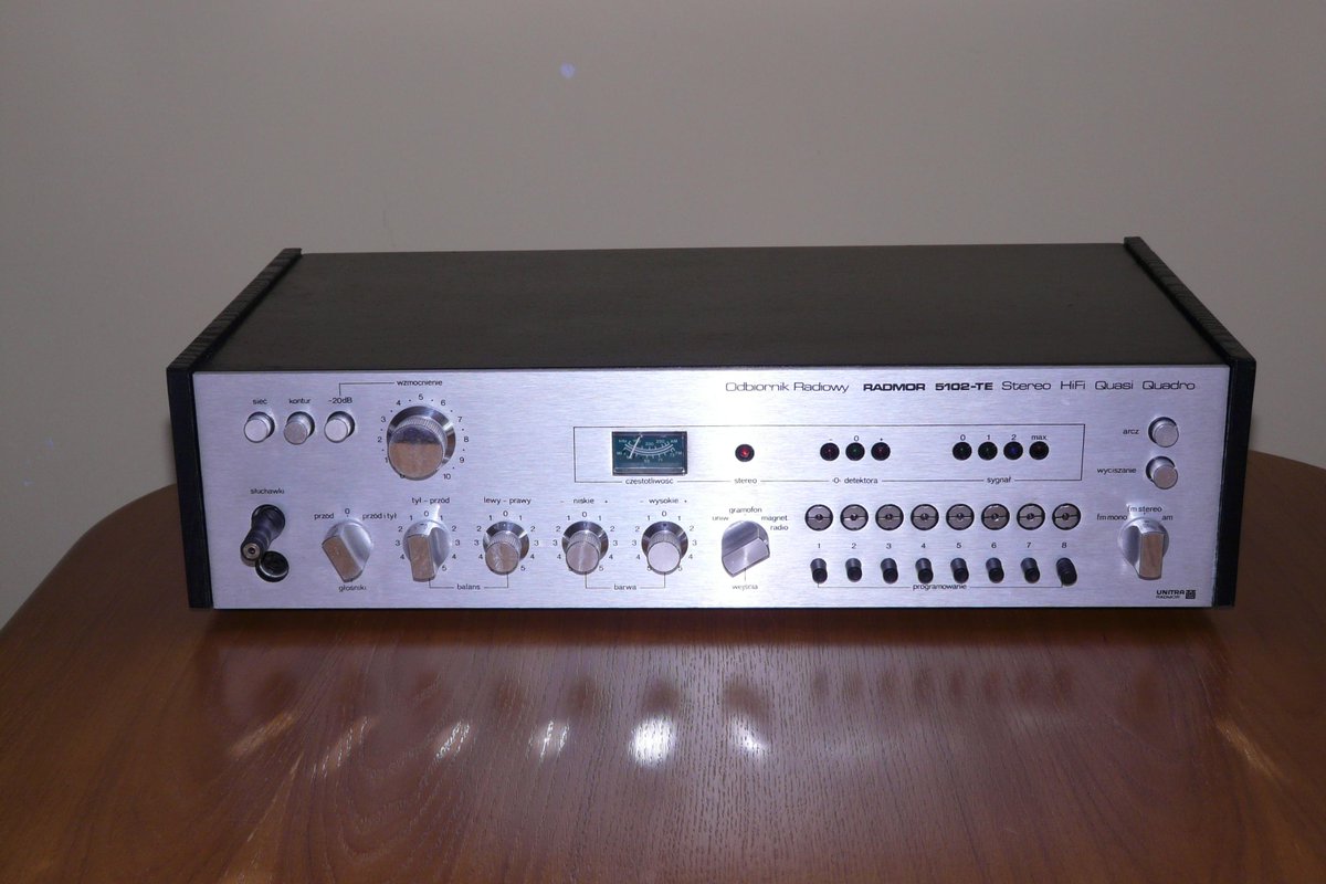 Akvisto_'s tweet image. Jak Wam się podoba? 
Moc wzmacniacza na przód to 2x 25w i na tył 2x15w przy 4Ohmach.
Dźwięk jest wspaniały
#unitra