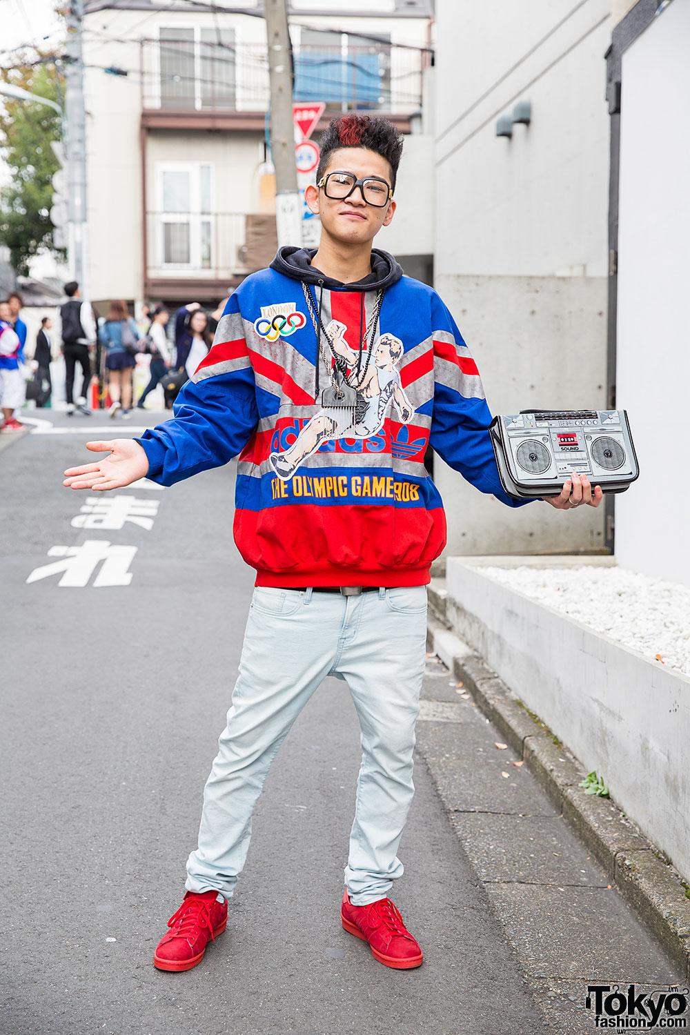 Tokyo Fashion on Twitter: "Harajuku pastry chef w/ hi-top fade, Adidas Olympics sweatshirt, boombox bag &amp; sneakers http://t.co/h0UHq0S4O4 http://t.co/6atZ1h7rip" /