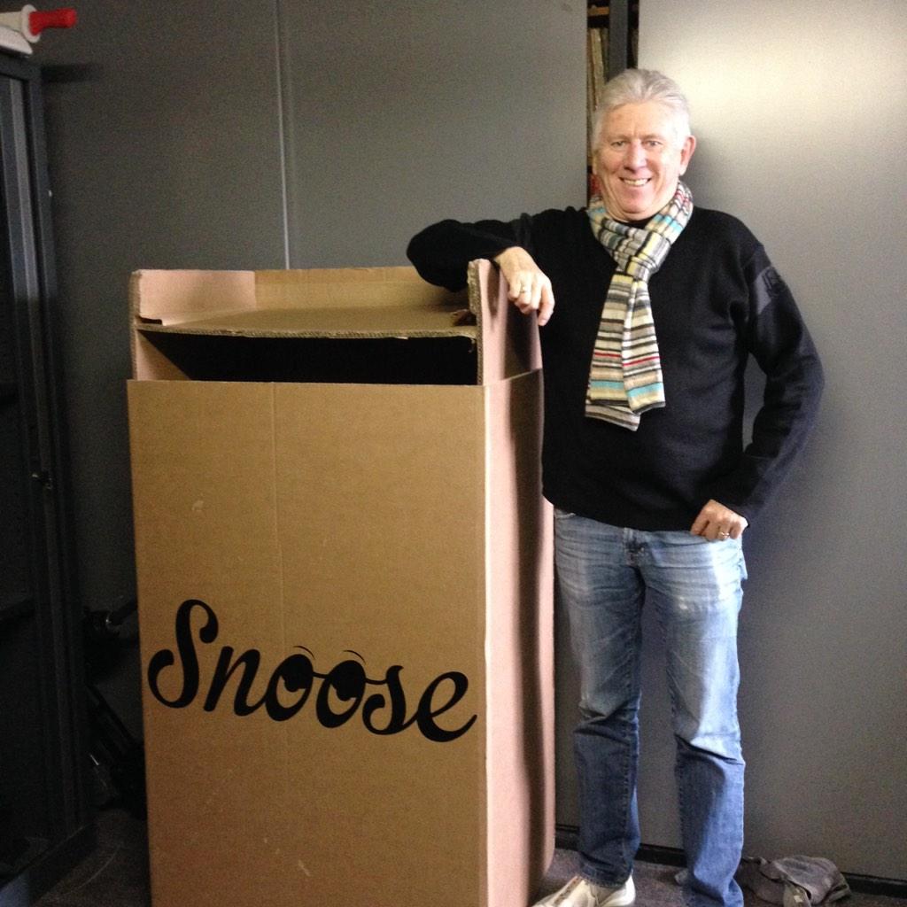 Een prototype van de snoose, een warme droge plaats voor een dakloze om te overnachten #snoose #Eindhoven #Stichting