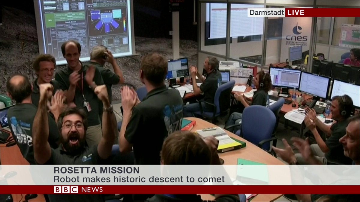 BBCWorld's tweet photo. "Hearing how close #CometLanding was to being pulled last night. They only told us now it landed!" - @rebeccamorelle http://t.co/fYAoUiBzm7