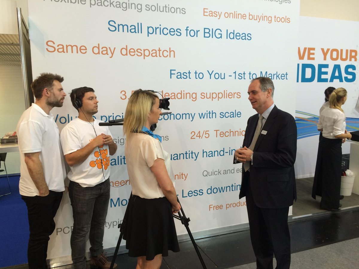 Act_to_Attract's tweet image. #behindthescenes interviewing Lawrence Bain CEO #Electronica2014
