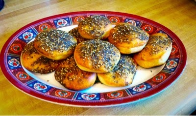 BSOMind's tweet photo. #ArabMeal 101: #Manaeesh | #Za'atar + #Olive Oil #Pies | #homemade #nomnom| http://t.co/ytWpie9b7L #BSOM via @BSOMind http://t.co/XMShXHy1g1