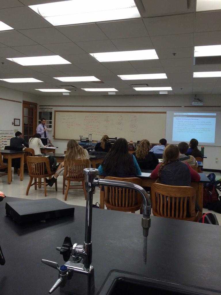 WRA_Hoops's tweet photo. Enjoying Mr. BB's chemistry class! Learning about bonds #AlwaysLearning #AlwaysBonding #PunIntended @WRAadmissions http://t.co/w8JHD1JcwJ