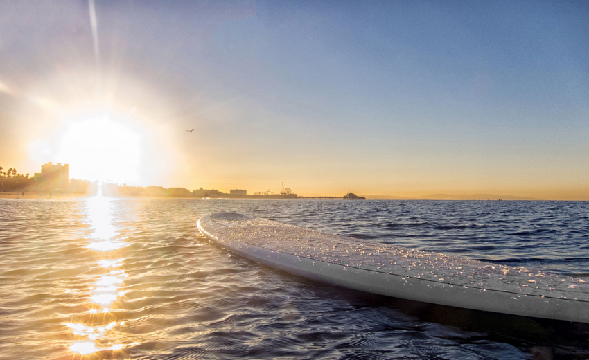 h2mexico's tweet photo. Just you, the board and the open waters #SupLife http://t.co/H4qhdrk6RE http://t.co/CdKTReJFxZ